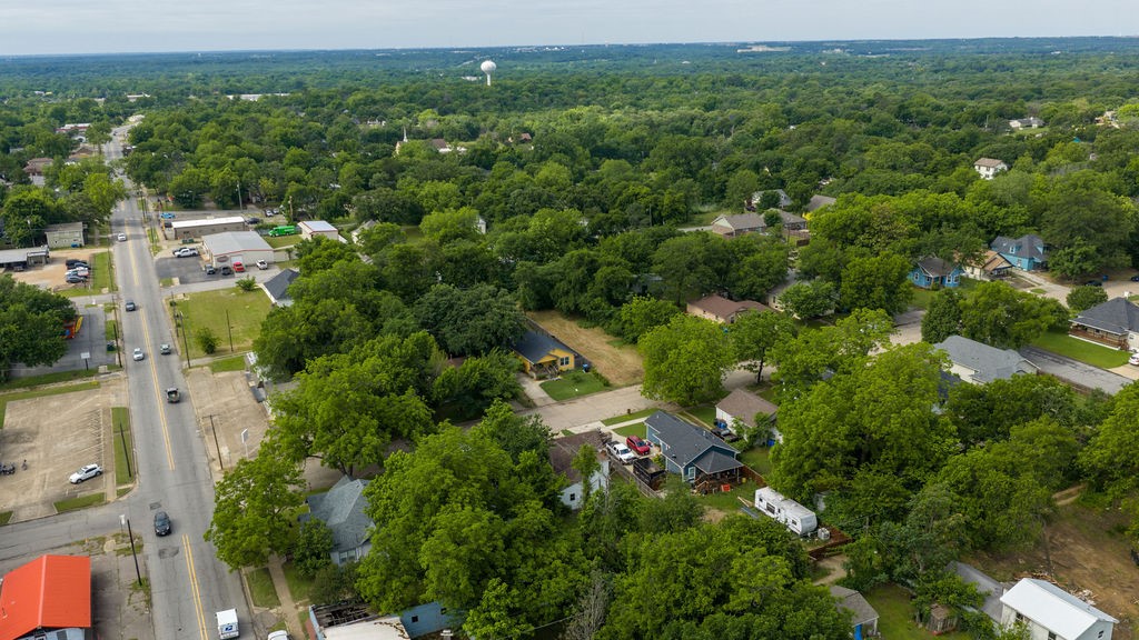820 W Day Street Denison TX 75020