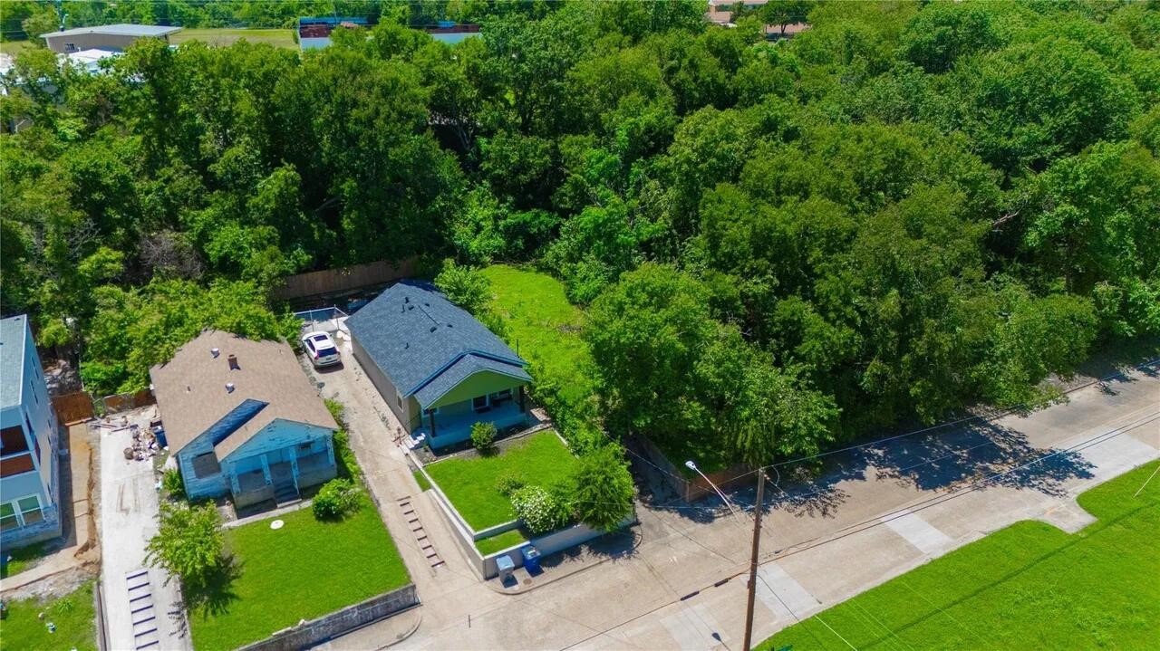 2000 Canyon Street Dallas TX 75203
