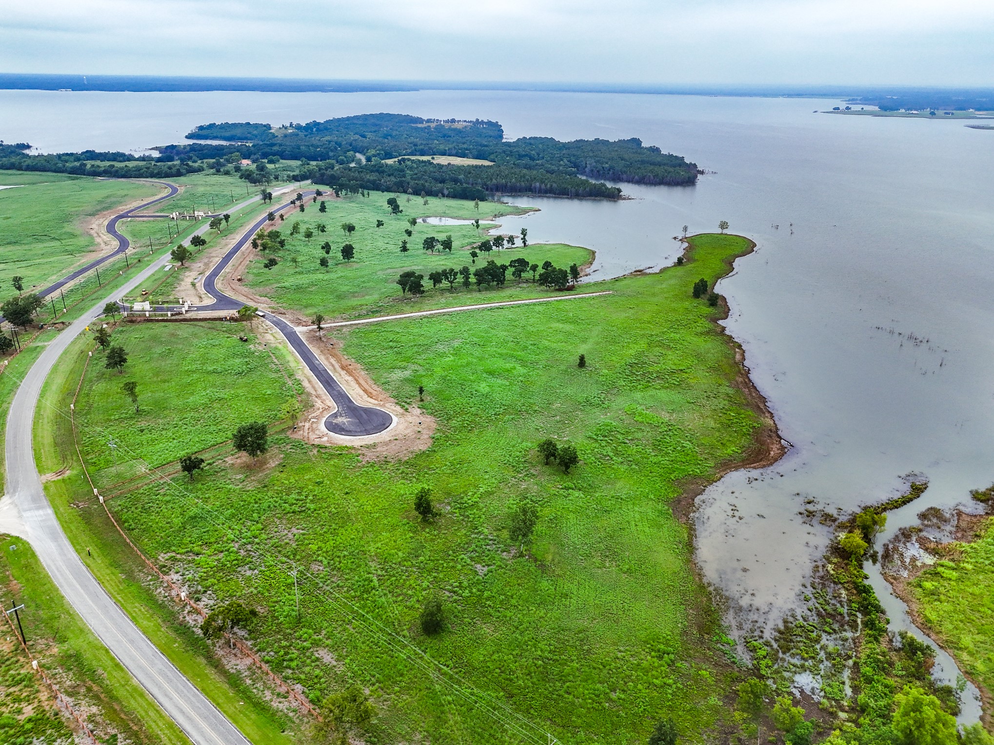 204 Lakeshore Lane Windom TX 75492