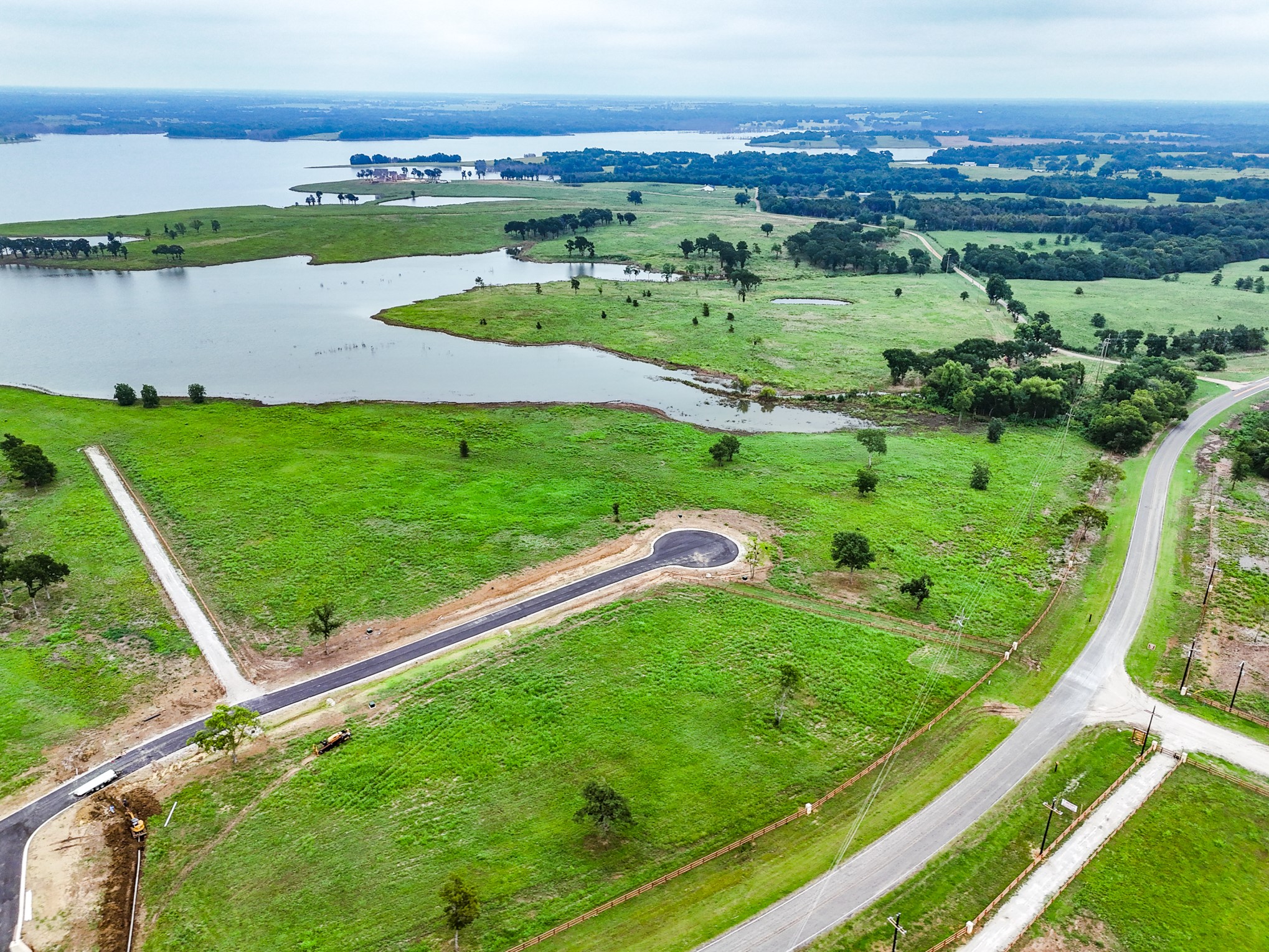 204 Lakeshore Lane Windom TX 75492