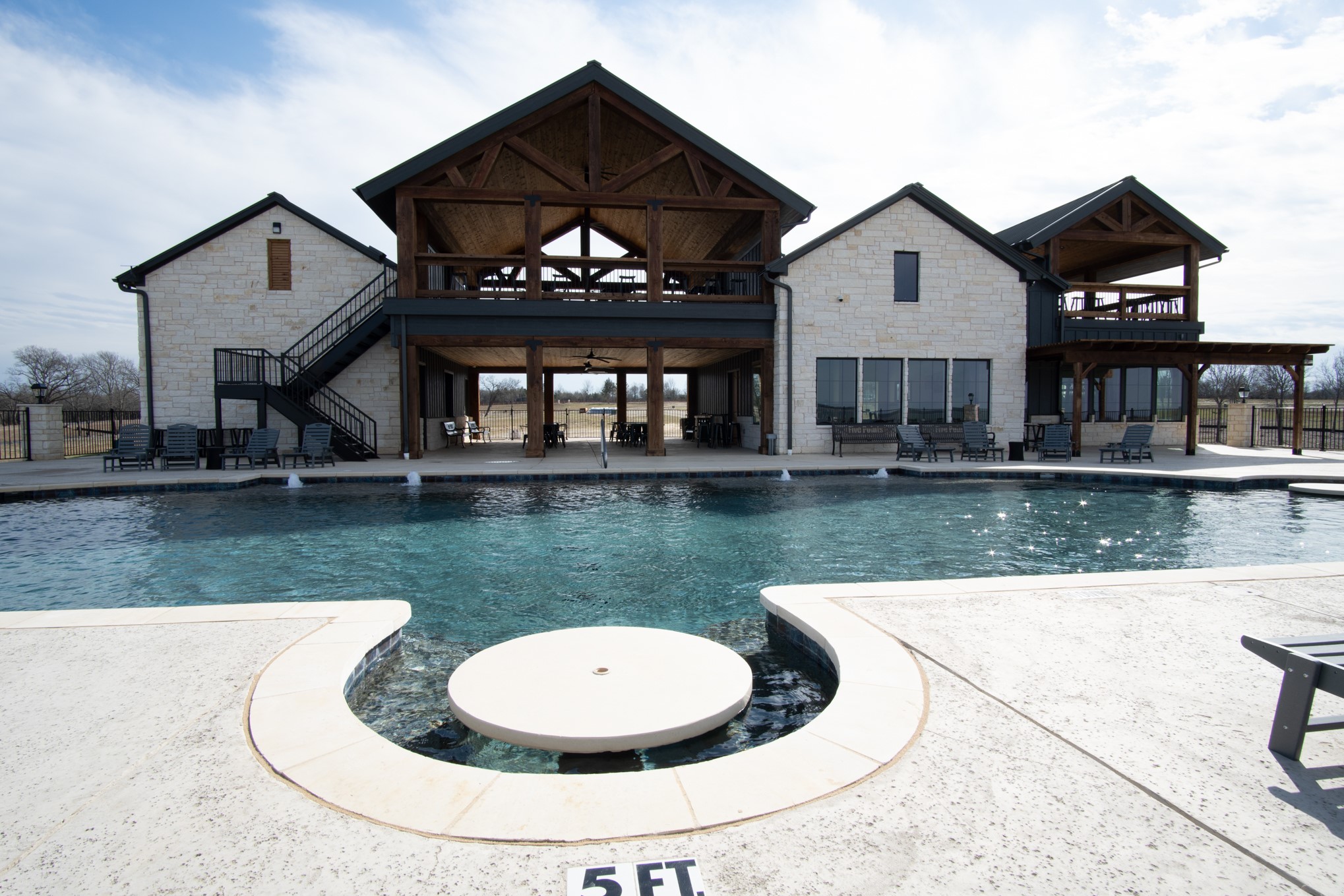 204 Lakeshore Lane Windom TX 75492