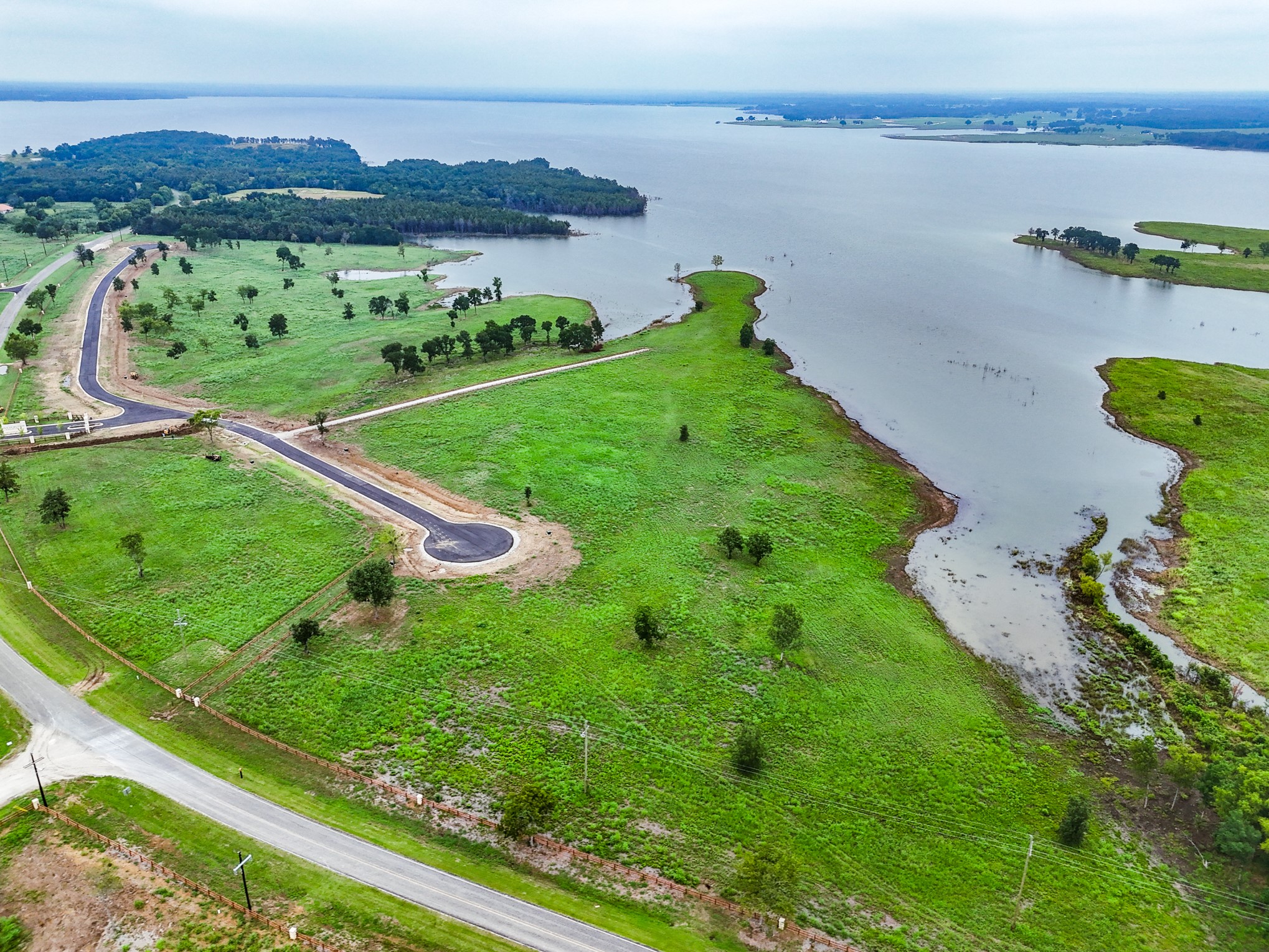 204 Lakeshore Lane Windom TX 75492