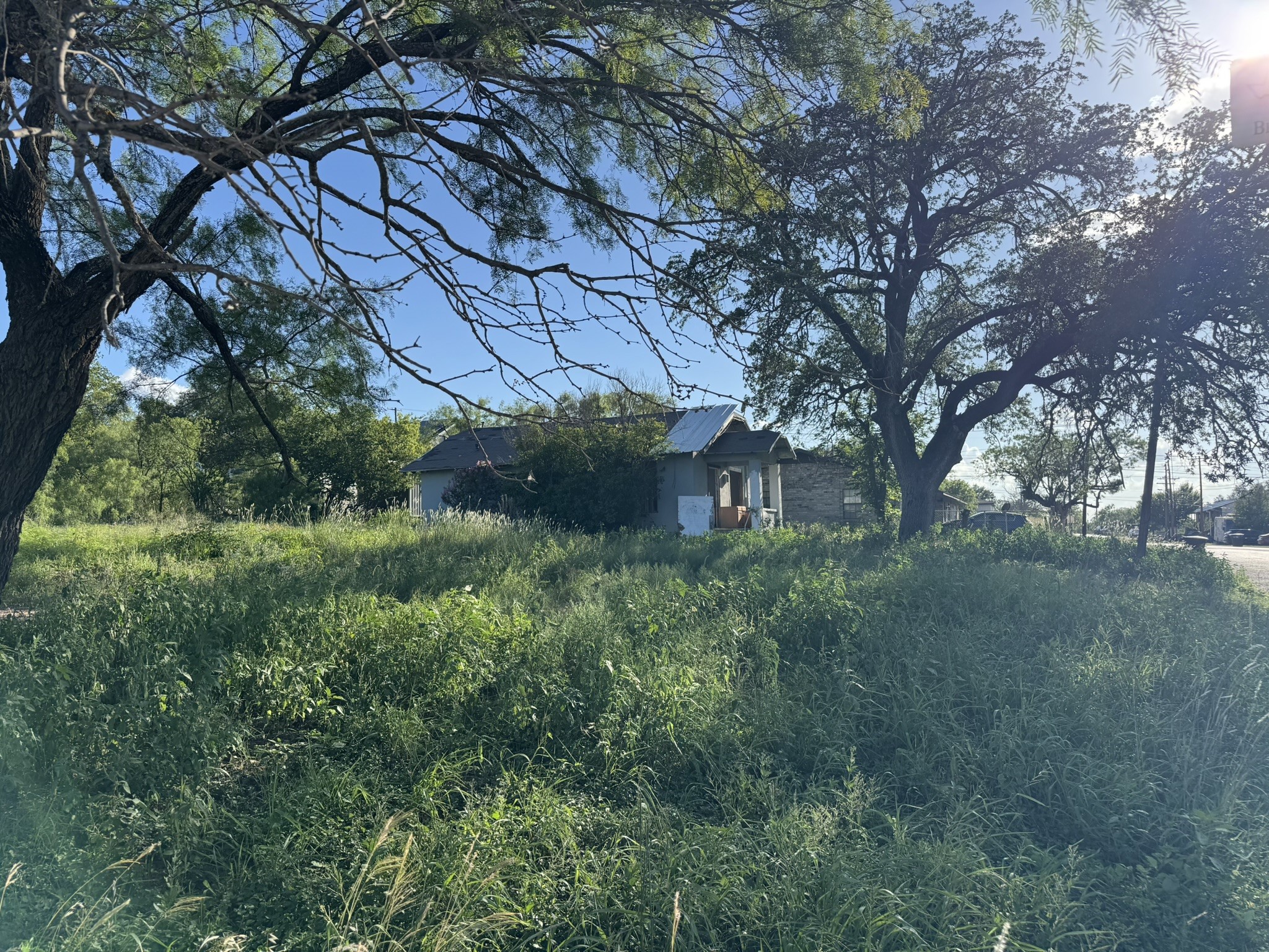 703 W 2nd Street Brady TX 76825