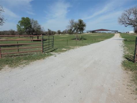 1075 County Road 494 Stephenville TX 76401