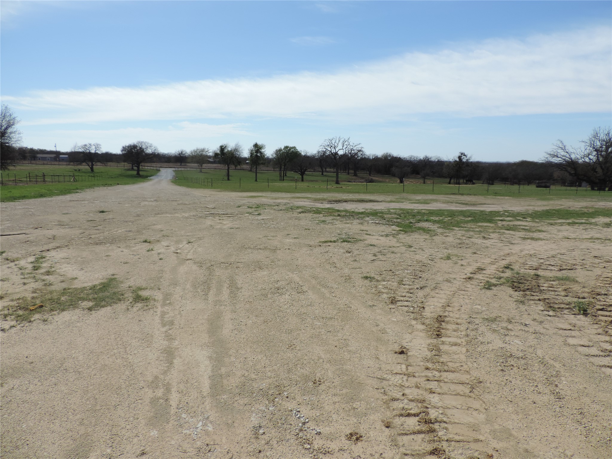 1075 County Road 494 Stephenville TX 76401