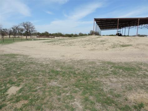 1075 County Road 494 Stephenville TX 76401