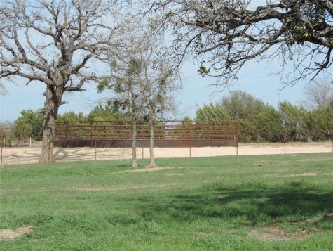 1075 County Road 494 Stephenville TX 76401