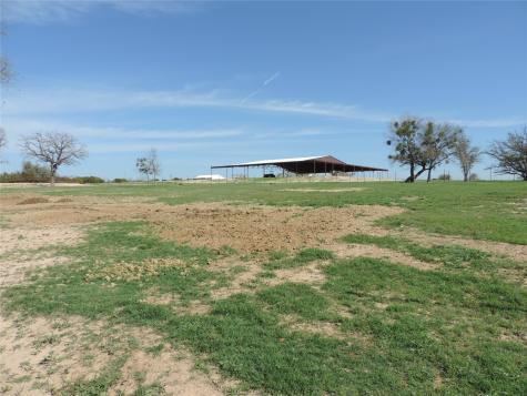 1075 County Road 494 Stephenville TX 76401