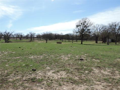 1075 County Road 494 Stephenville TX 76401