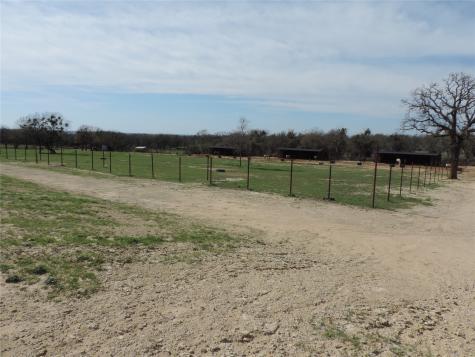 1075 County Road 494 Stephenville TX 76401