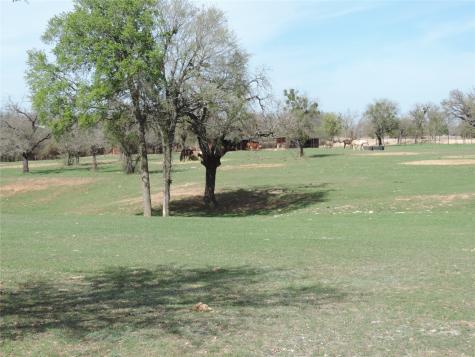 1075 County Road 494 Stephenville TX 76401