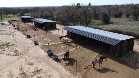 1075 County Road 494 Stephenville TX 76401