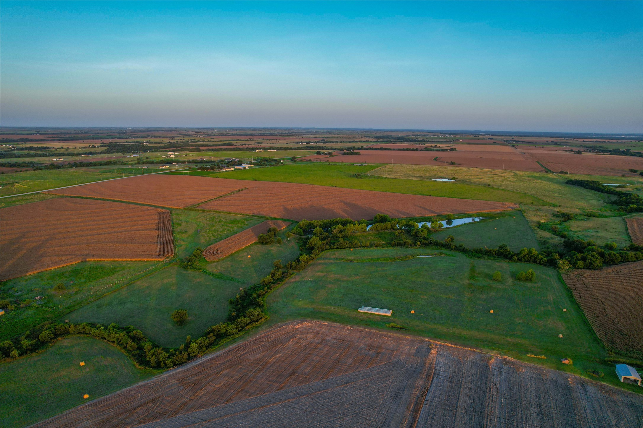 Unk Fm-2268 Holland TX 76534
