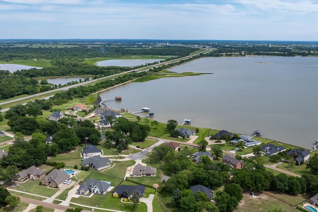 203 Cape Shore Drive Mabank TX 75143