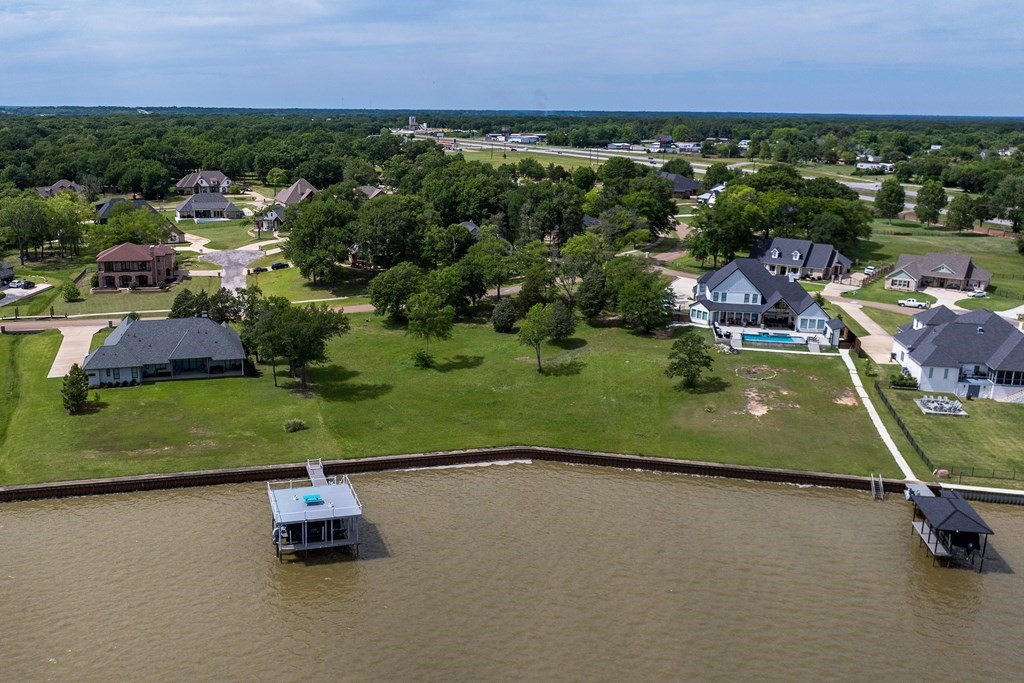 203 Cape Shore Drive Mabank TX 75143