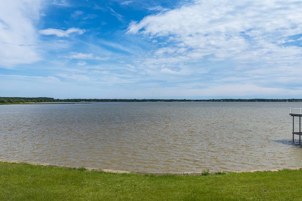 203 Cape Shore Drive Mabank TX 75143