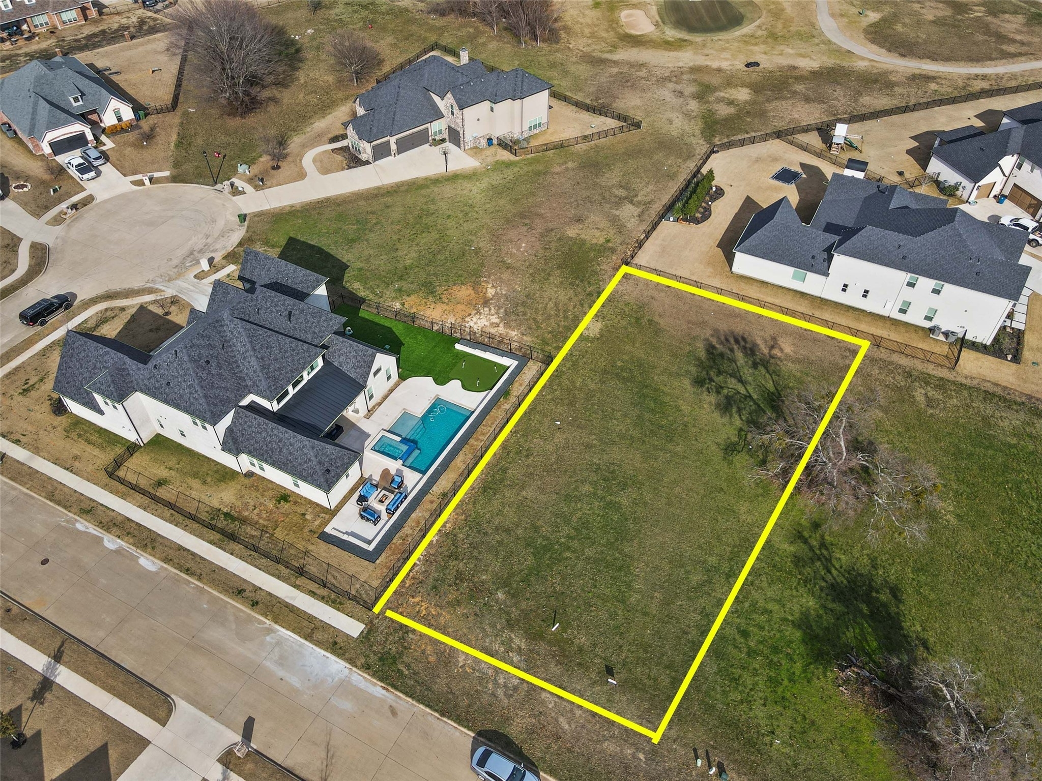 1918 Running Deer Lane Gunter TX 75058