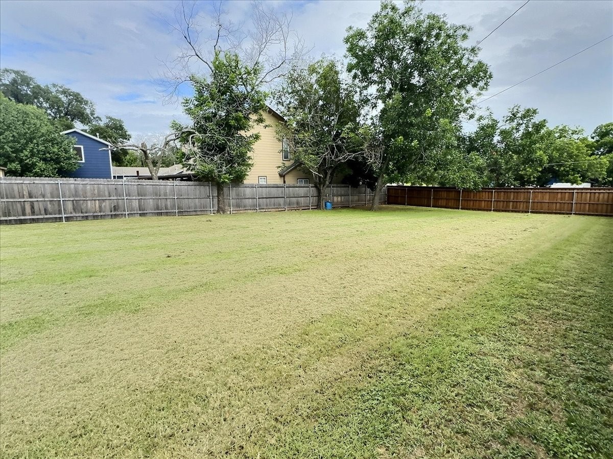 201 E 7th Street Weatherford TX 76086