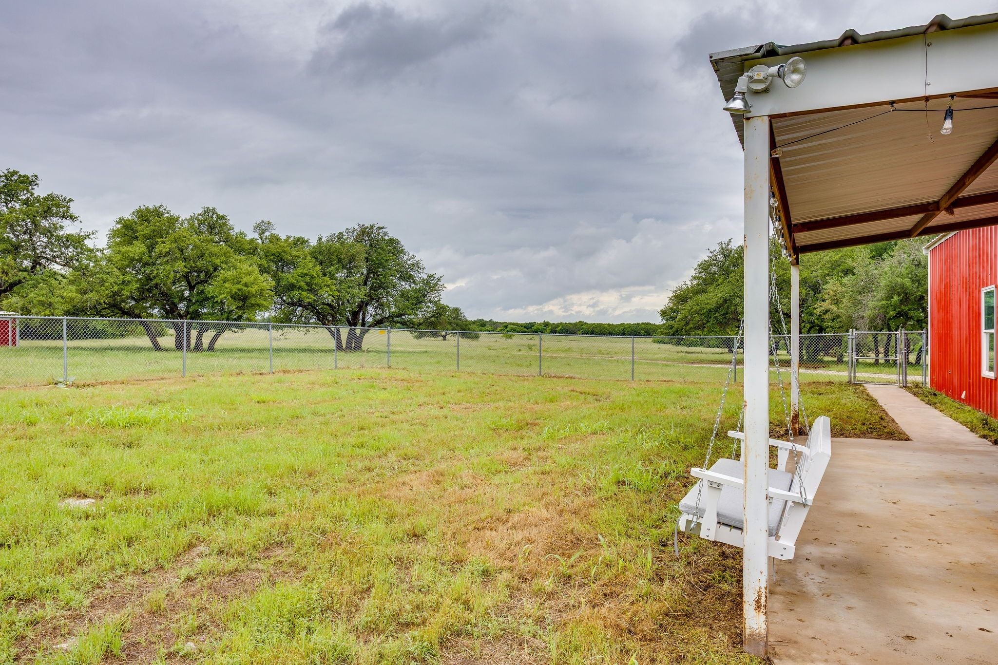 400 S 10th Avenue Santo TX 76472