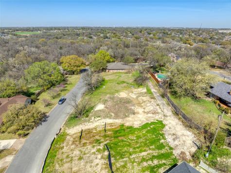 311 Arapaho W Sherman TX 75092