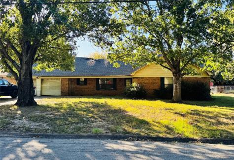 730 41st Street SW Paris TX 75460
