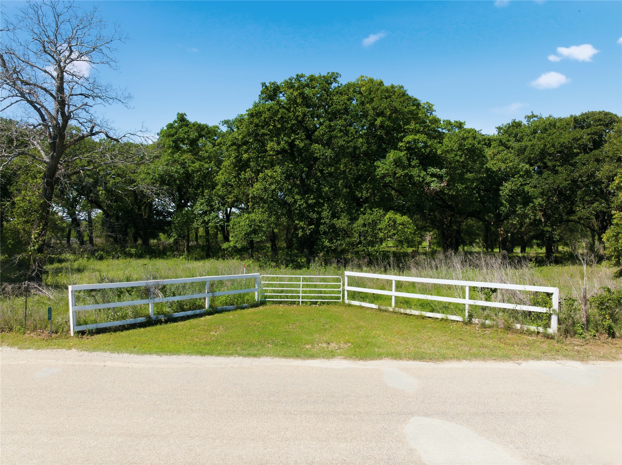 1187 Hcr 2200 Aquilla TX 76622