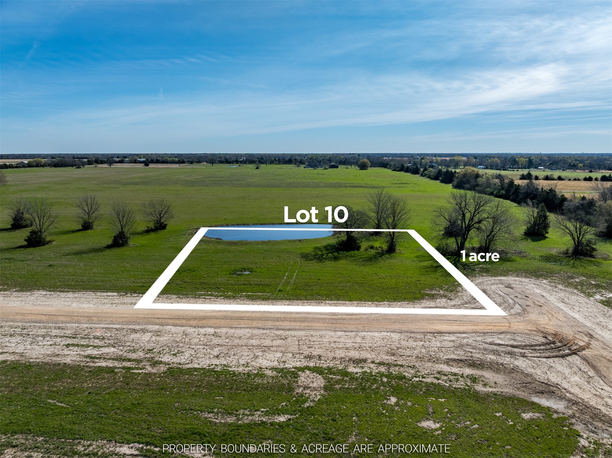 311 Private Road 33263 Sumner TX 75486