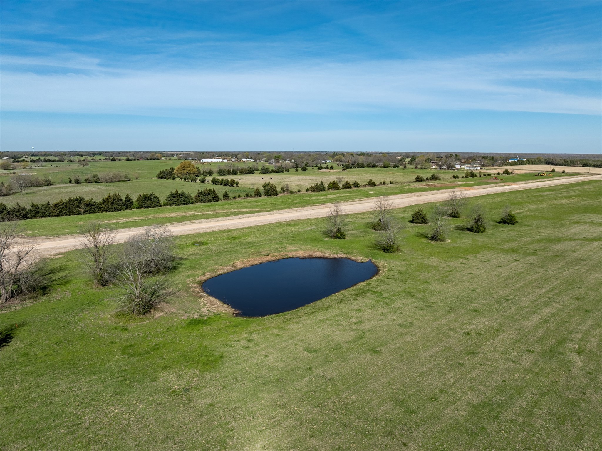 311 Private Road 33263 Sumner TX 75486