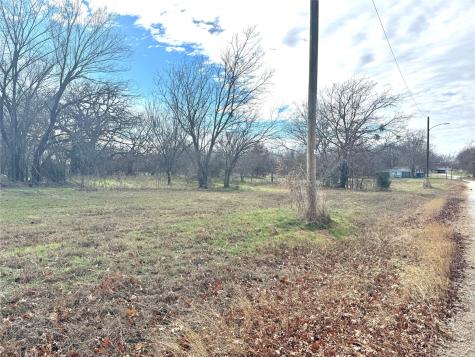108 N Agnew Street Boyd TX 76023