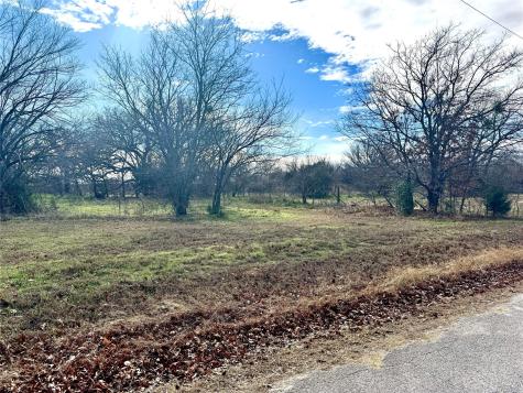 108 N Agnew Street Boyd TX 76023