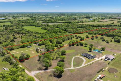 1199 County Road 1245 Savoy TX 75479