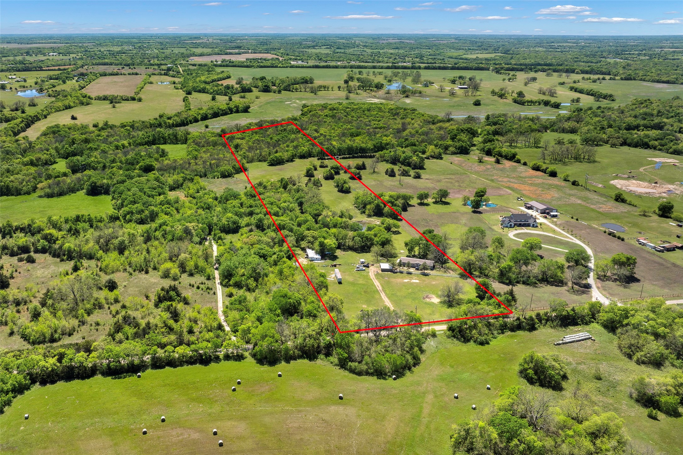 1199 County Road 1245 Savoy TX 75479