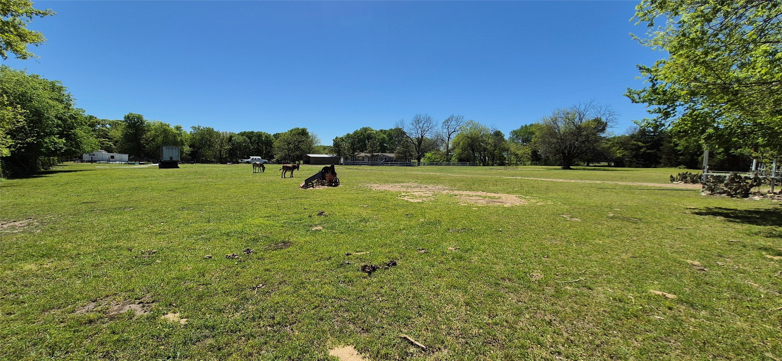 1199 County Road 1245 Savoy TX 75479