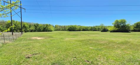 1199 County Road 1245 Savoy TX 75479