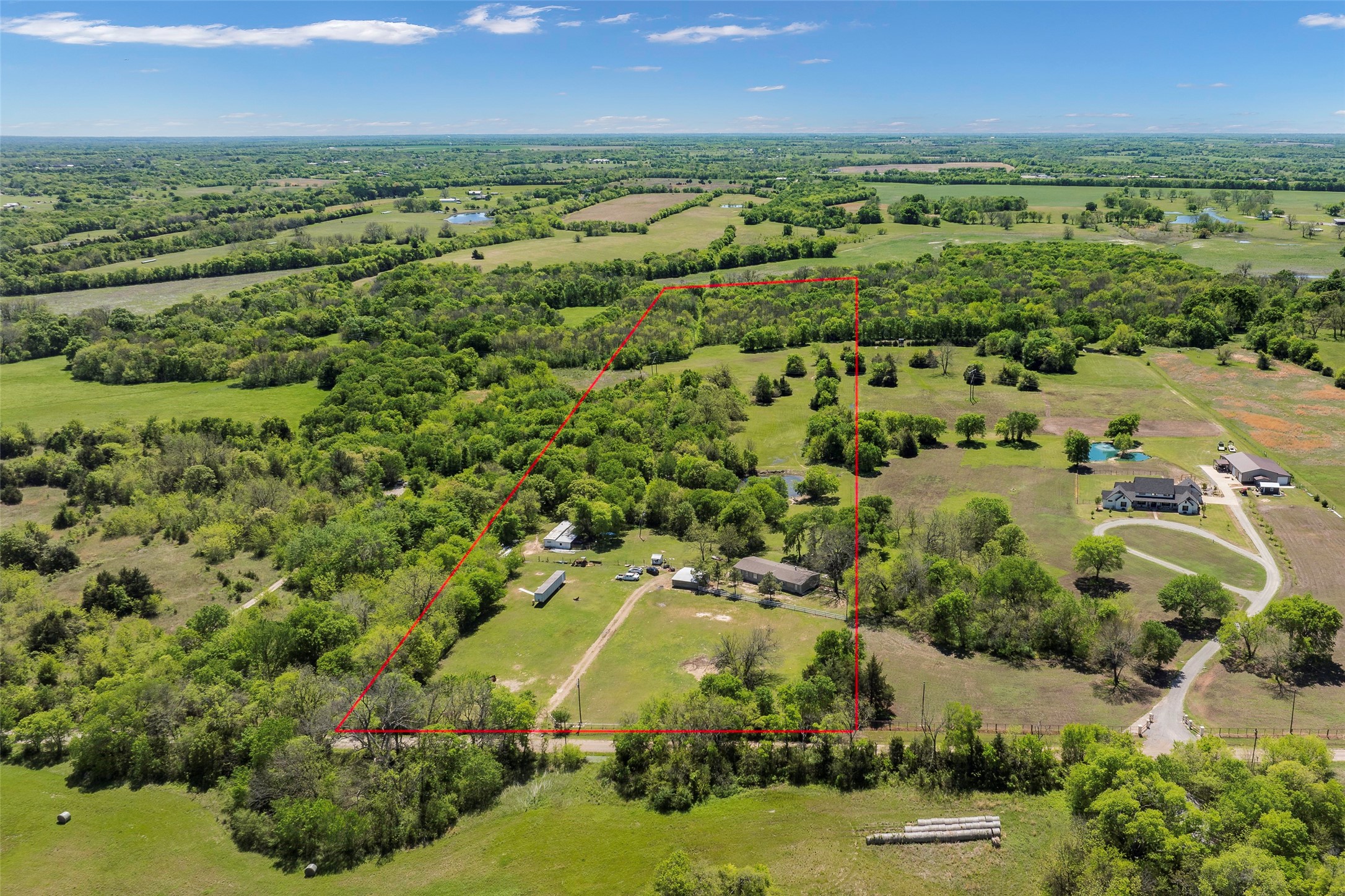 1199 County Road 1245 Savoy TX 75479