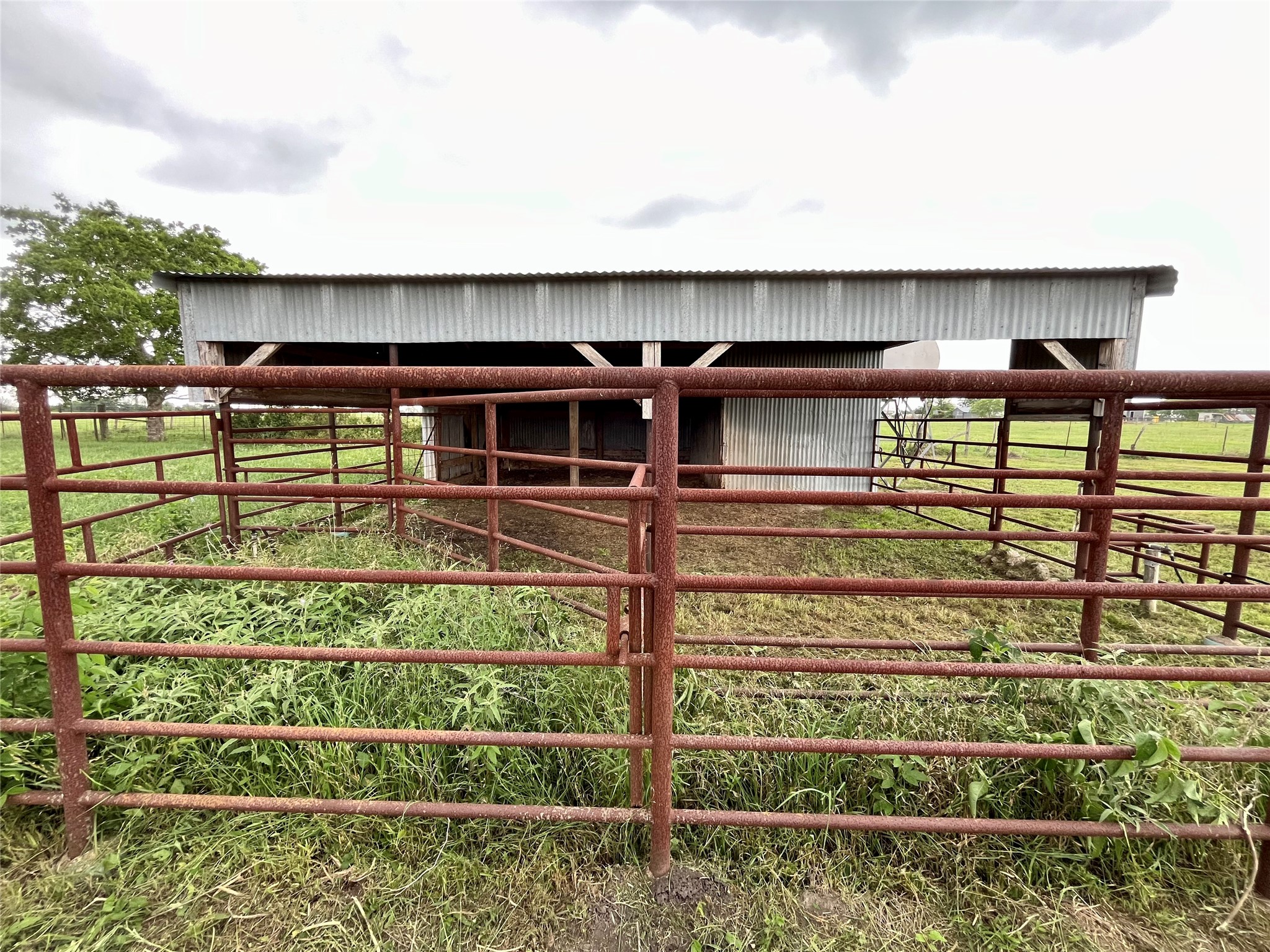 8573 Loop Road Bellville TX 77418