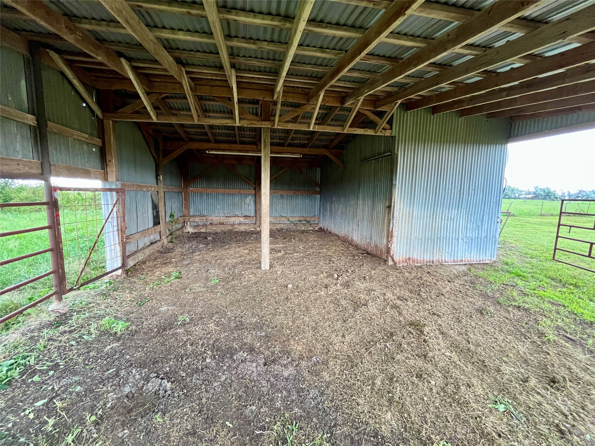 8573 Loop Road Bellville TX 77418