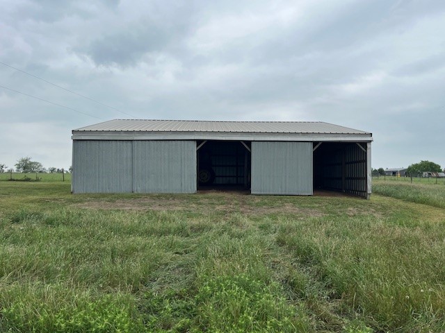 8573 Loop Road Bellville TX 77418