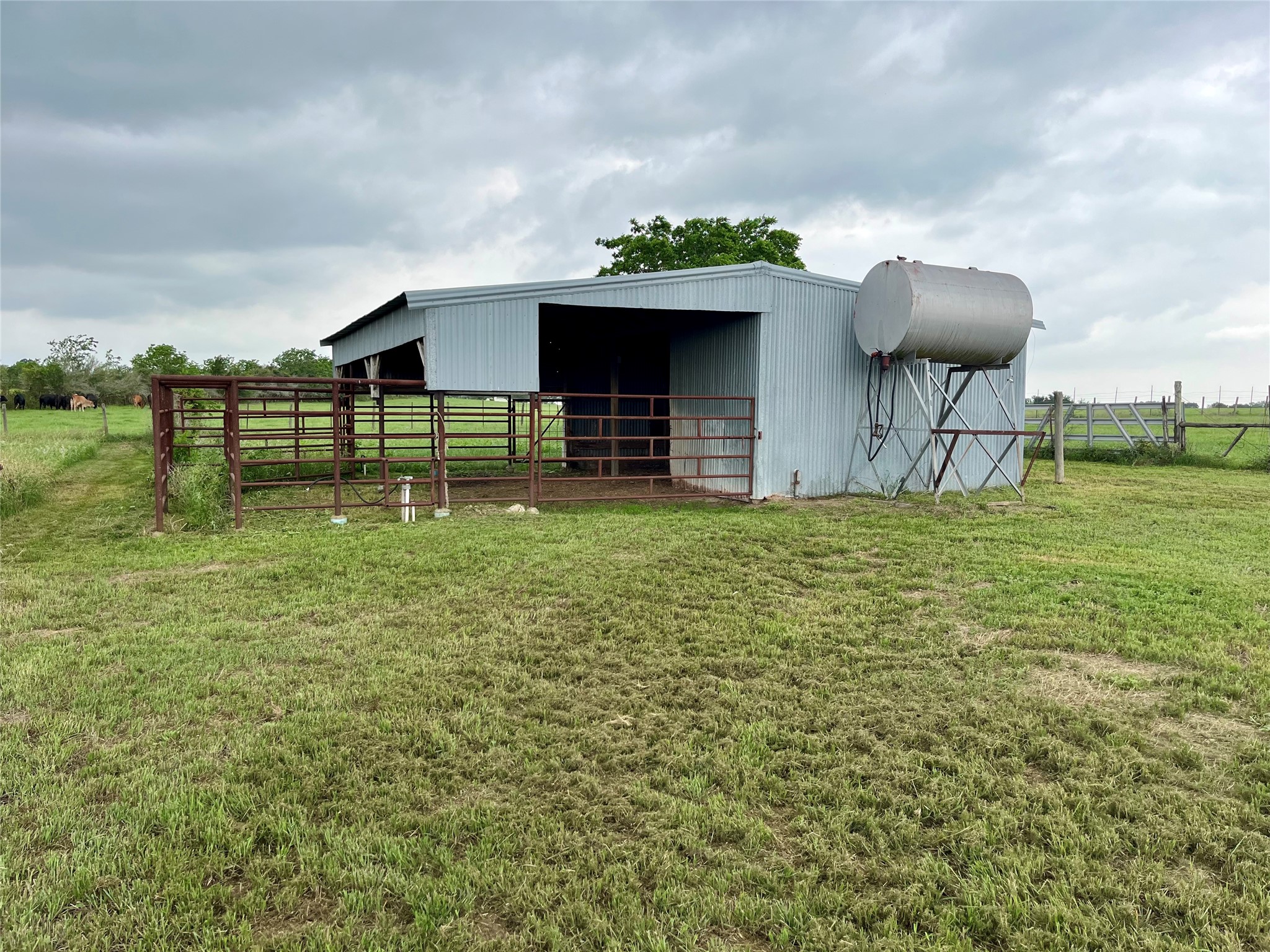 8573 Loop Road Bellville TX 77418