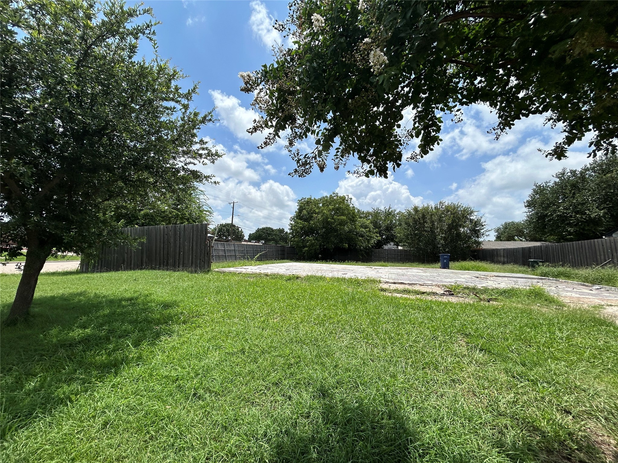 3825 Williamsburg Drive Garland TX 75043