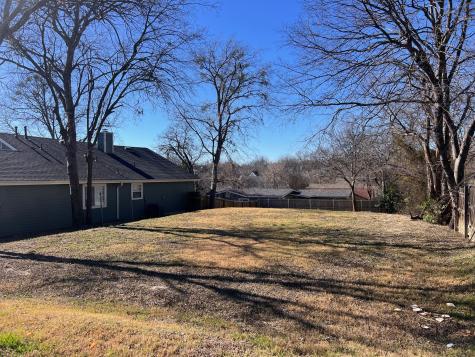 304 Mckinney Avenue Mckinney TX 75069