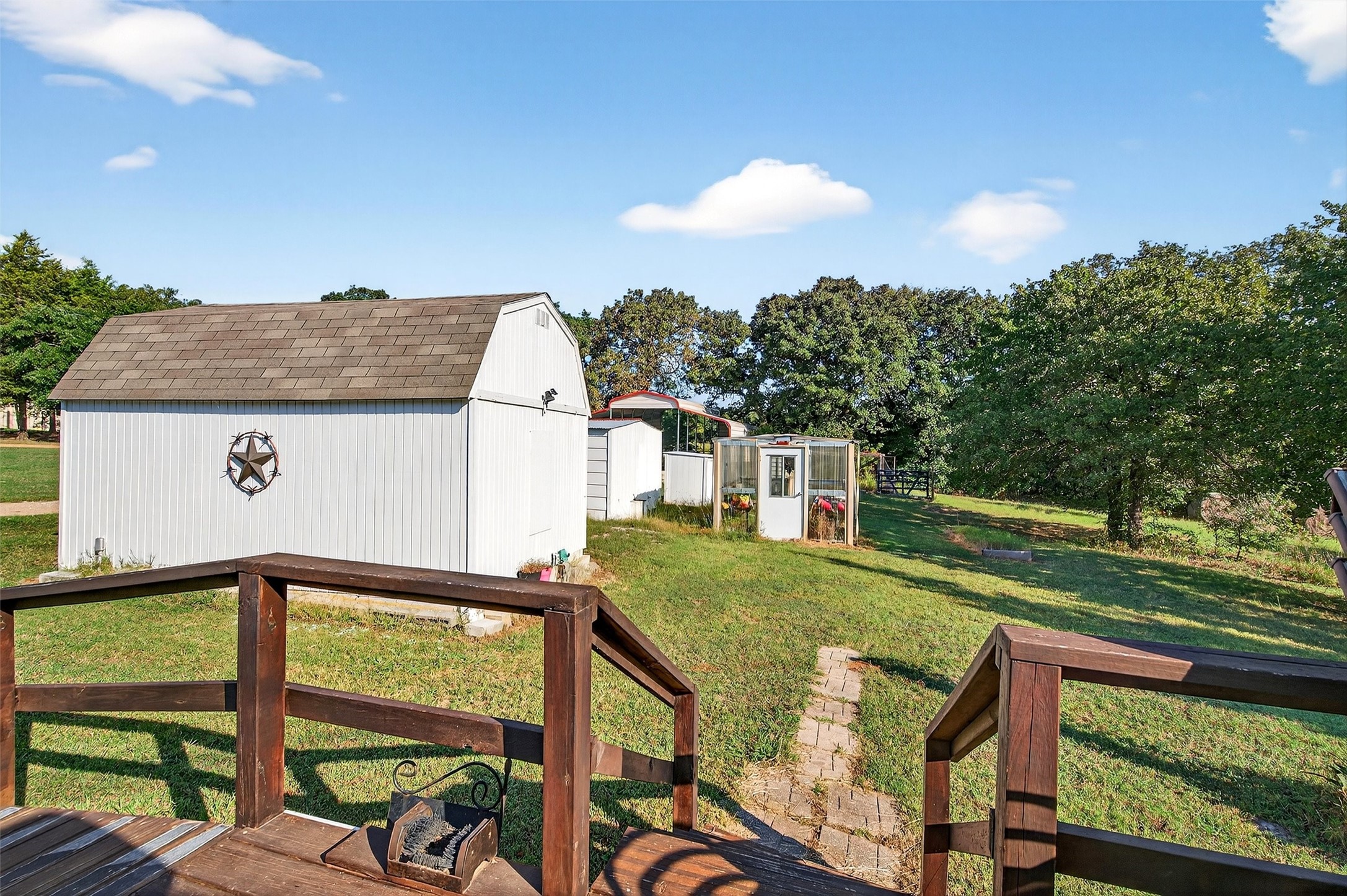 437 County Road 292 Collinsville TX 76233
