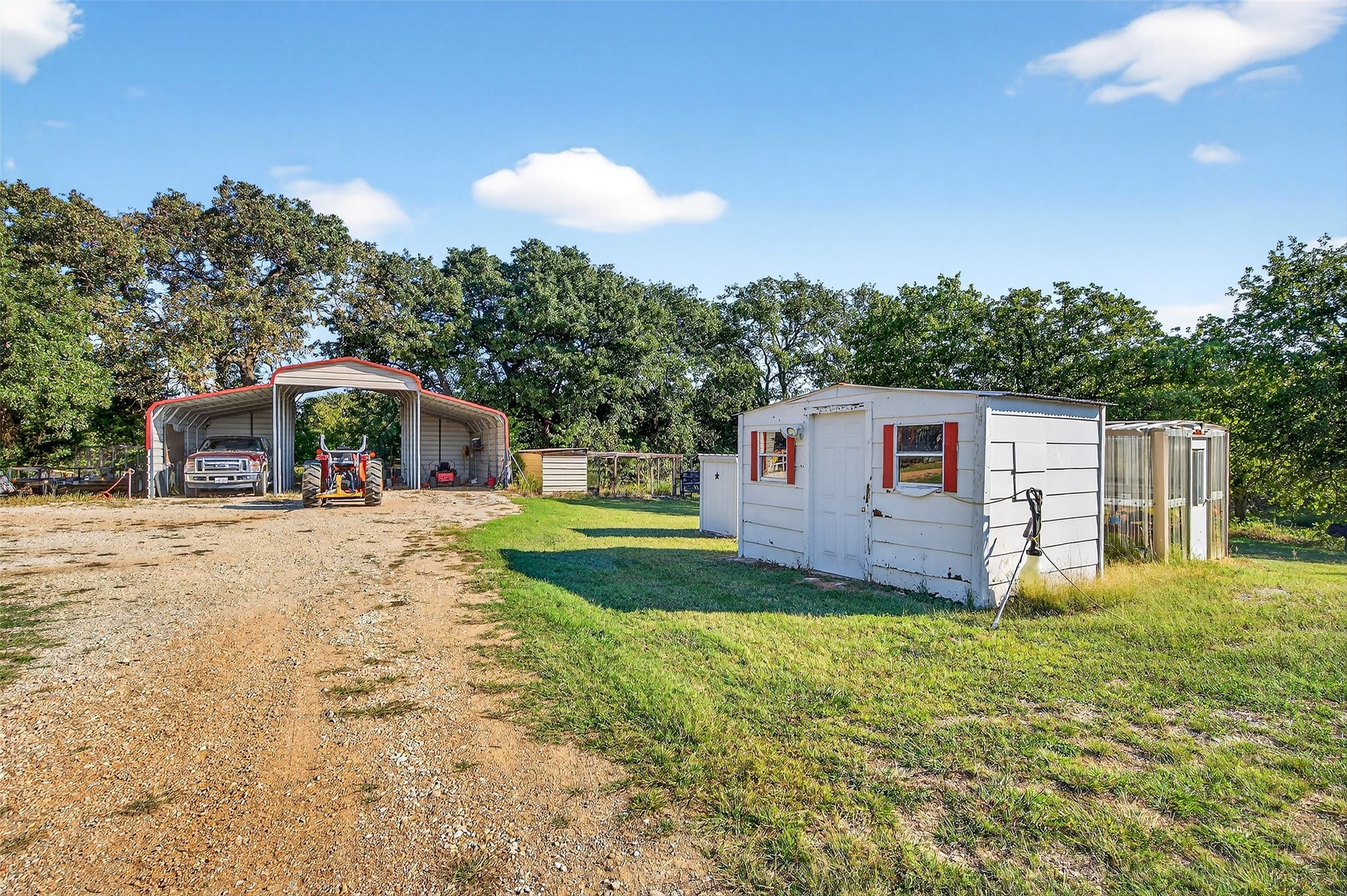 437 County Road 292 Collinsville TX 76233
