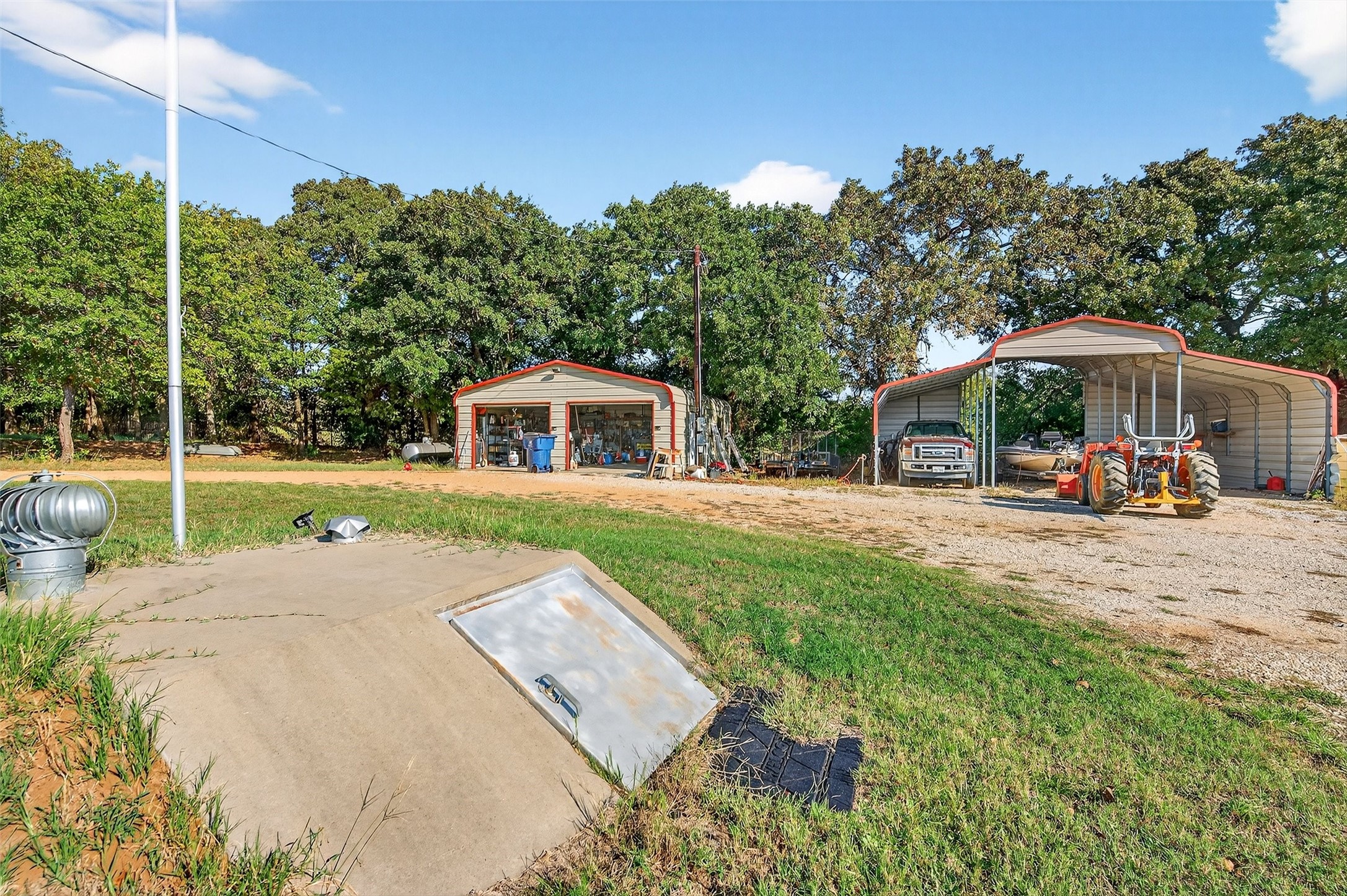 437 County Road 292 Collinsville TX 76233