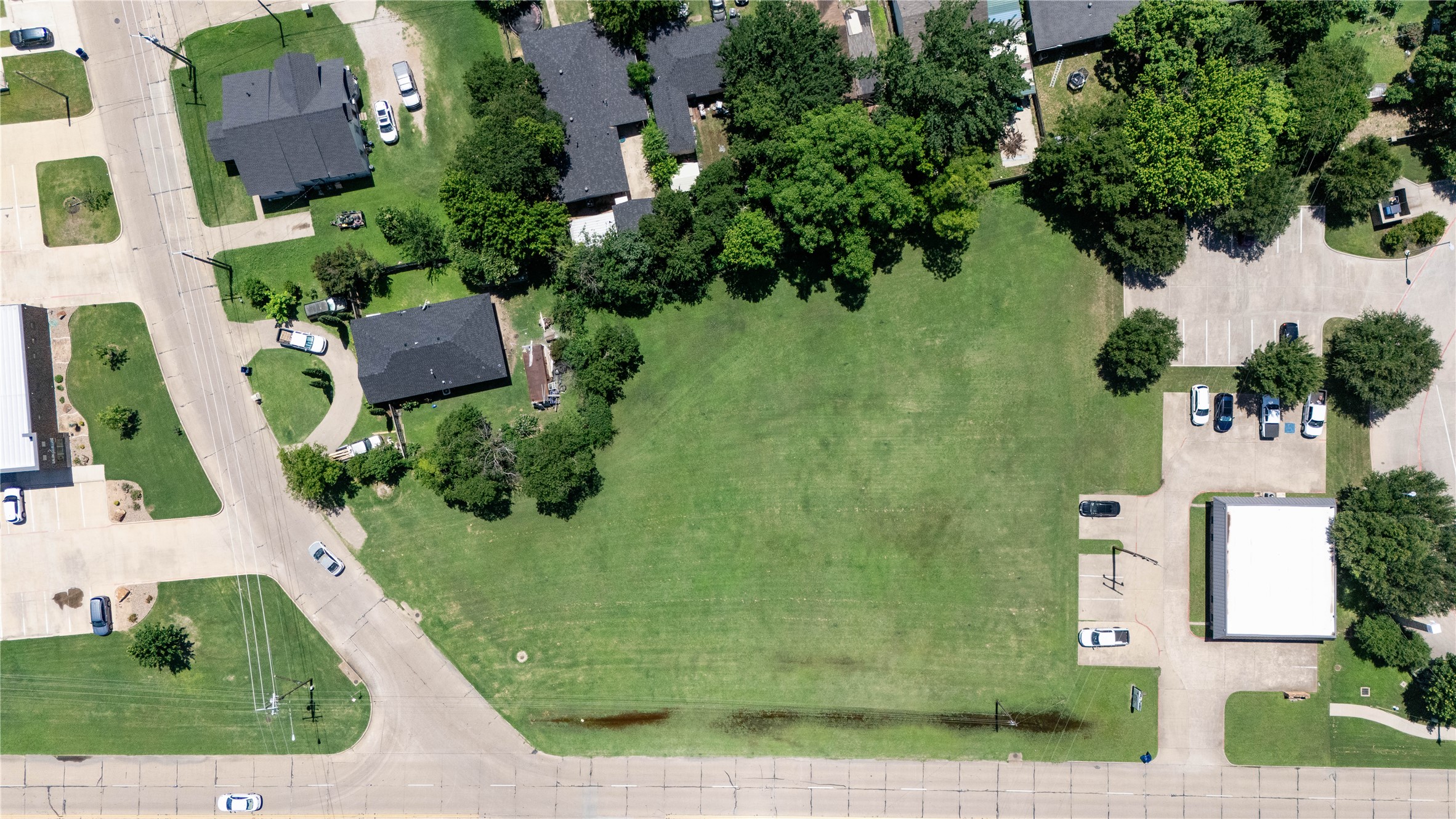 913 S Clay Street Ennis TX 75119