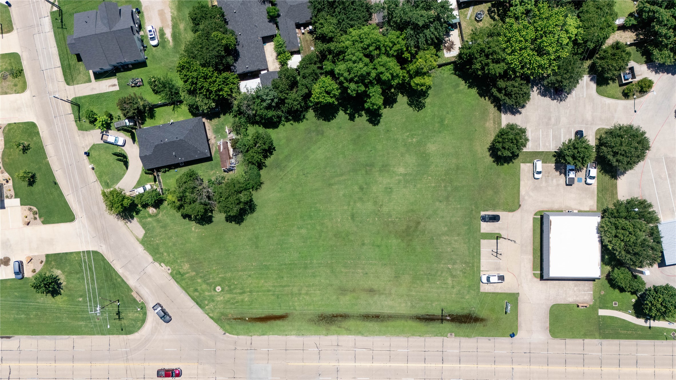 913 S Clay Street Ennis TX 75119