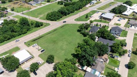 913 S Clay Street Ennis TX 75119