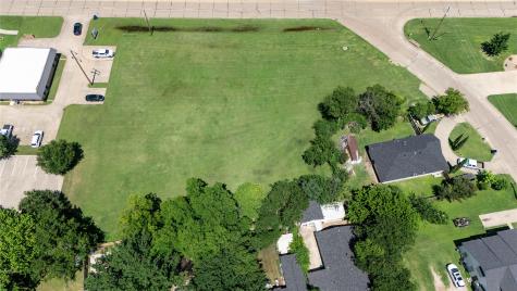 913 S Clay Street Ennis TX 75119