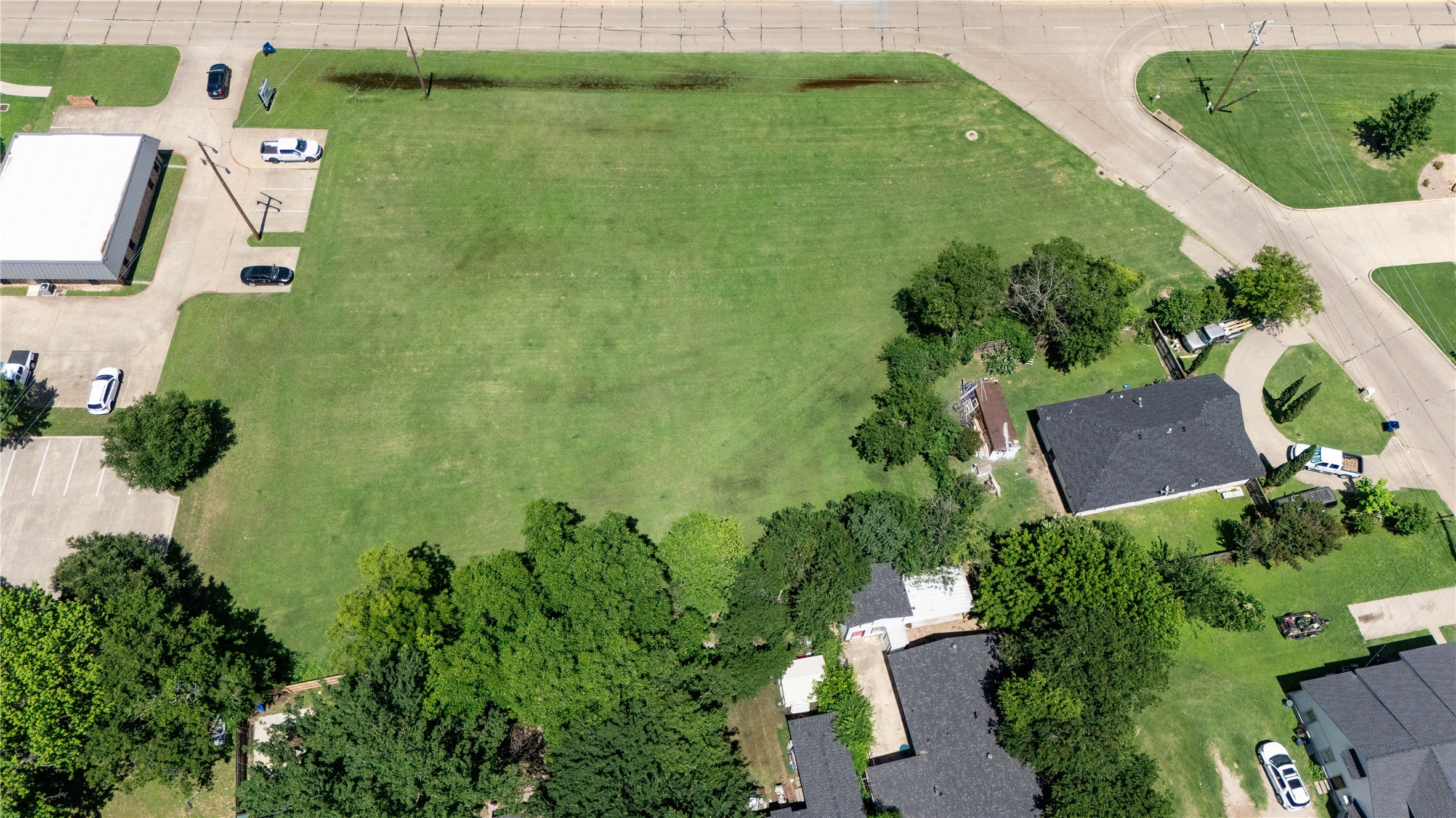 913 S Clay Street Ennis TX 75119