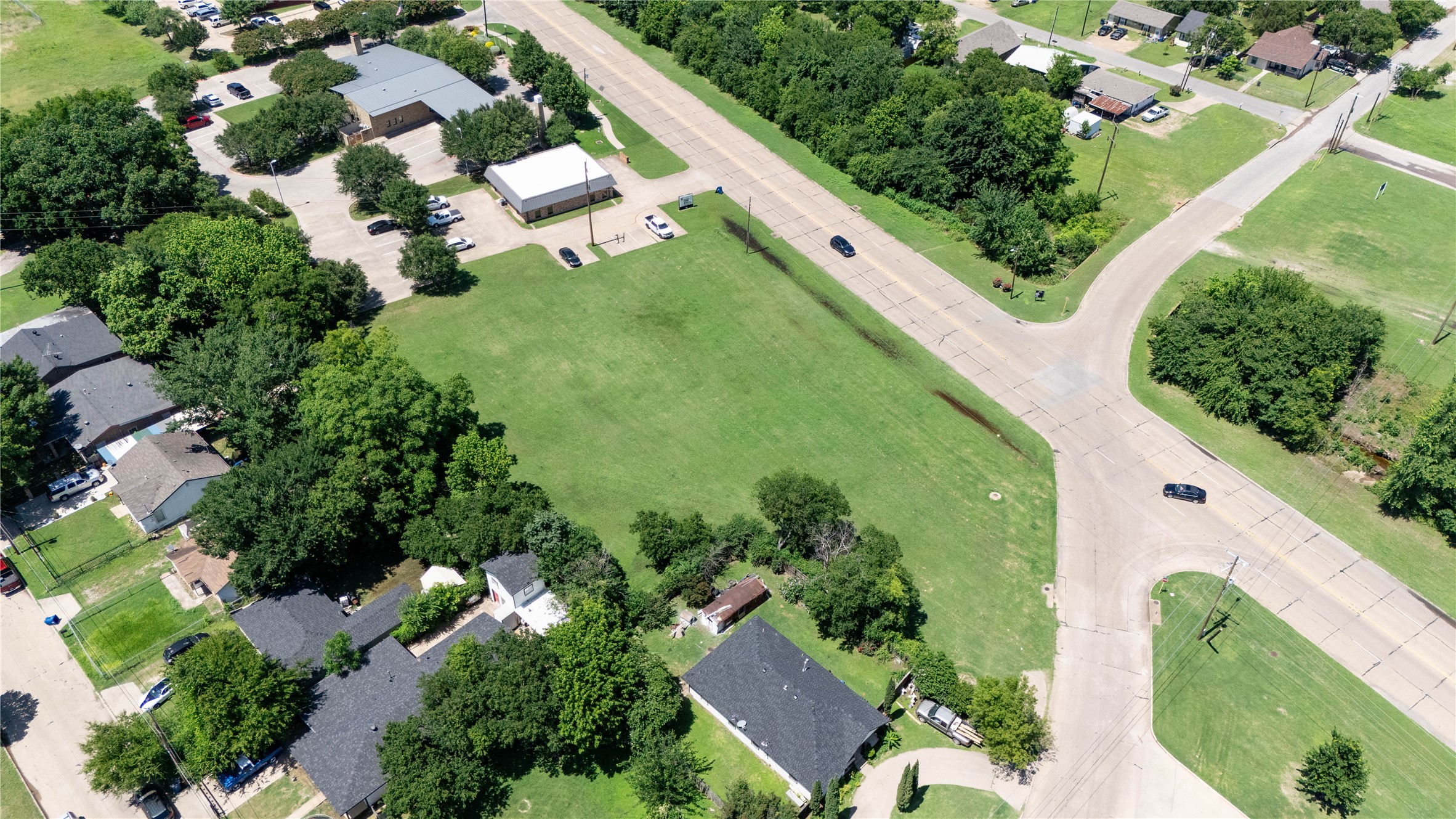 913 S Clay Street Ennis TX 75119